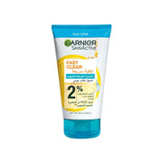 GARNIER FAST CLEAR [2%] SALICYLIC ACID & VITAMIN C - 3-IN-1 ANTI-ACNE EXFOLIATING WASH 150ML