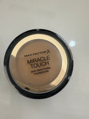 Max Factor Miracle Touch Foundation