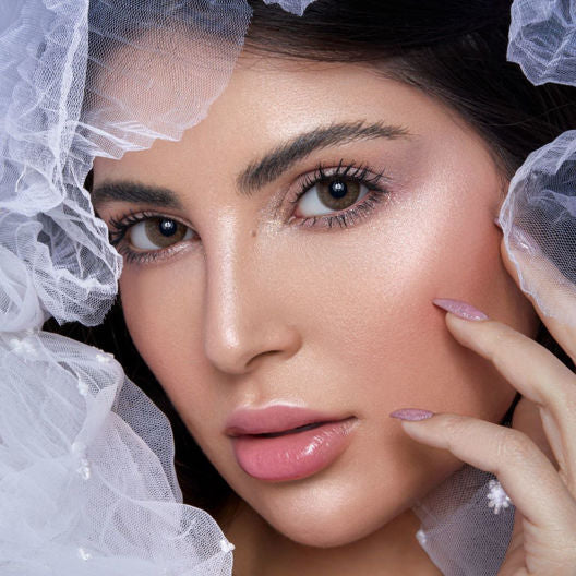 Bella lenses Moon
